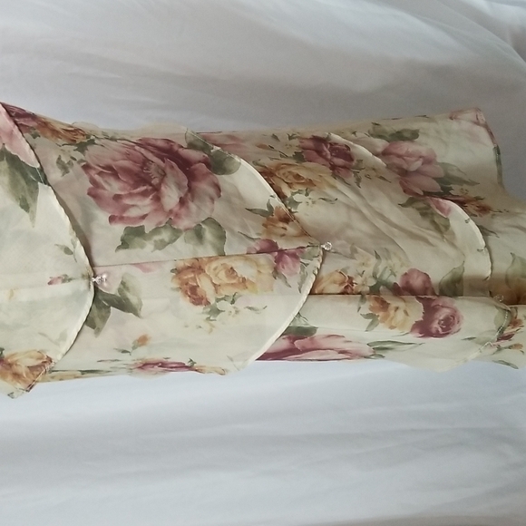 VINTAGE J.B.S. WOMENS FLORAL DRESS IN SIZE 6- TIERED DESIGN - Picture 5 of 10